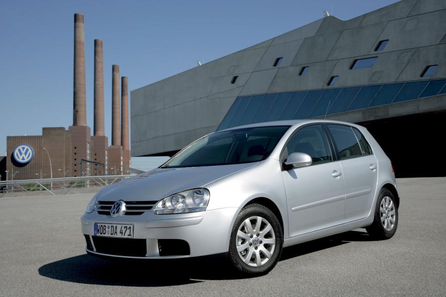 Volkswagen Golf 2004 года  (фото 44 из 170)